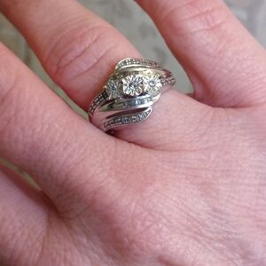 Elegant Diamond Ring- Just in time for the holidays!!